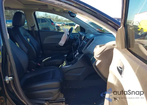 2013 Chevrolet Sonic Ltz Manual from USA, damaged, VIN 1G1JF6SB4D4153119